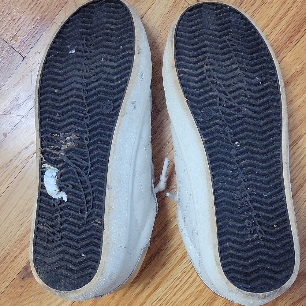White VLE Original Design Sneakers - Picture 4 of 5